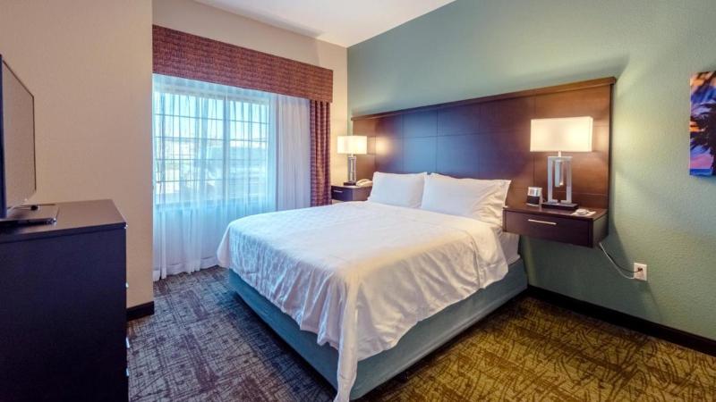 סוויטה מותאמת לאדם עם מוגבלויות, Staybridge Suites Houston Nasa Clear Lake, An Ihg