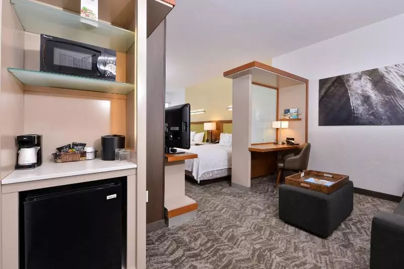 キングサイドベッドのスタンダードワンルーム, Staybridge Suites Houston Nasa Clear Lake, An Ihg