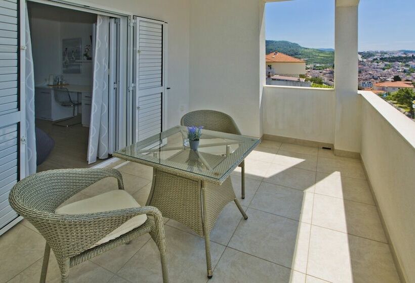 Tengerre Néző Comfort Szoba, Violeta Hvar