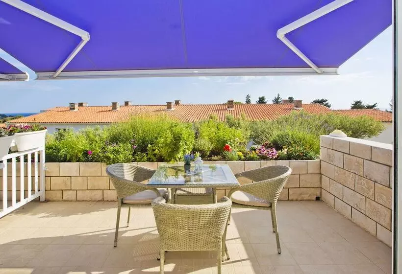 Huoneisto 1 Makuuhuone Sivuttainen Merinäkymä, Violeta Hvar