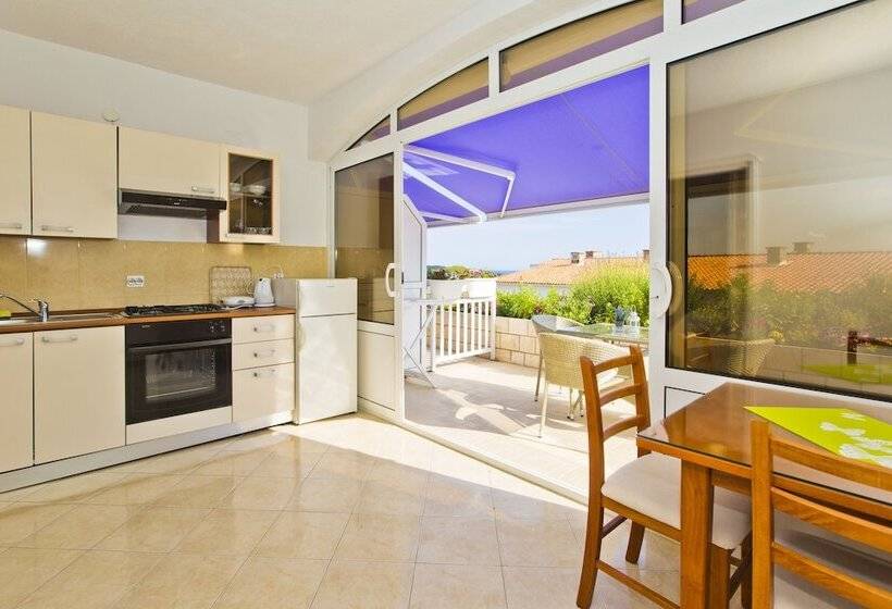 Oldal Tengerre Néző 1 Szobás Apartman, Violeta Hvar