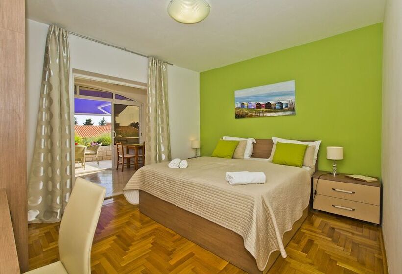 Oldal Tengerre Néző 1 Szobás Apartman, Violeta Hvar