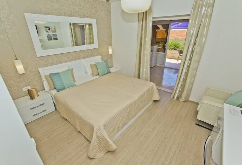 1 Szobás Comfortos Apartman, Violeta Hvar