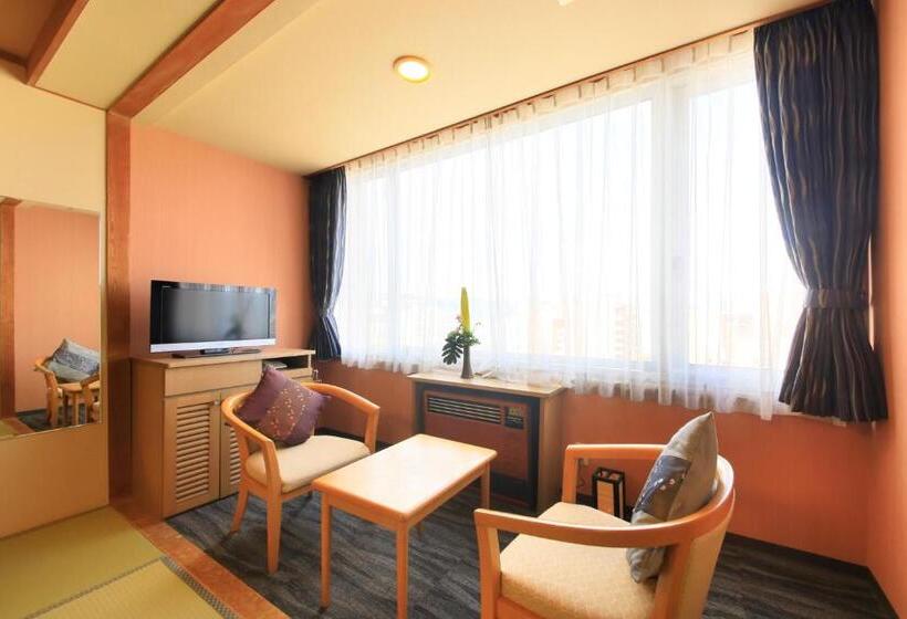 Номер Стандарт, Yutorelo Toyako