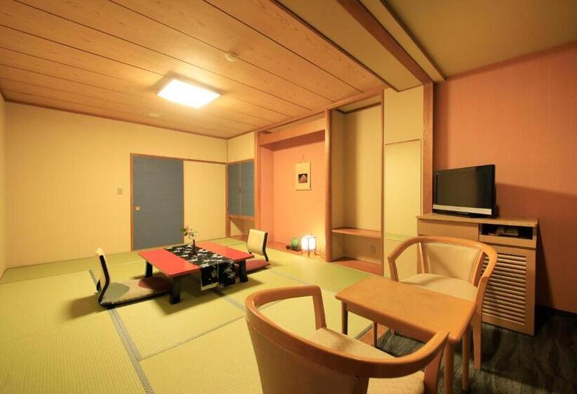 Номер Стандарт, Yutorelo Toyako