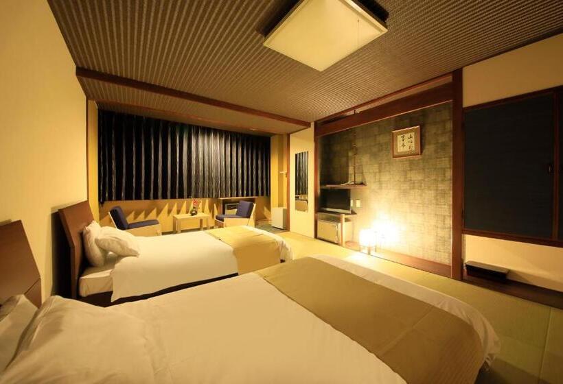 Номер Стандарт, Yutorelo Toyako