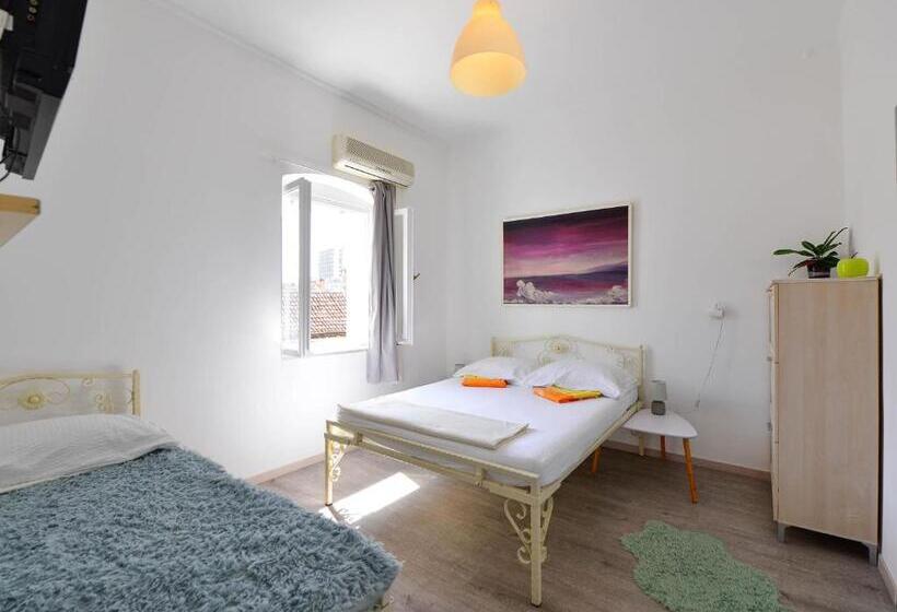 شقة غرفة واحدة, Guesthouse Bulovic