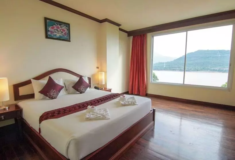 Chambre Deluxe, Arawan Riverside
