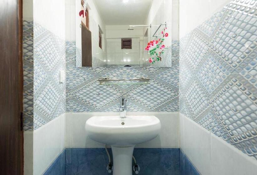 اتاق استاندارد سه نفره, Khangsar Home