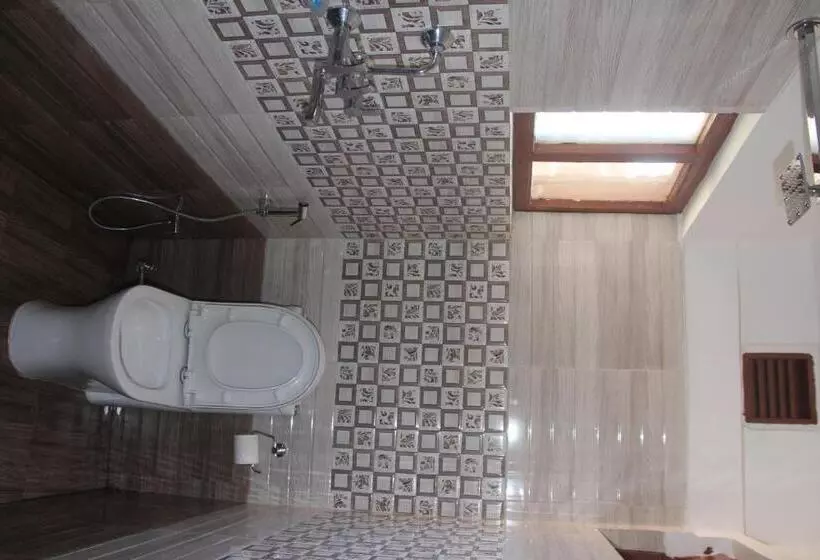 اتاق استاندارد, Khangsar Home