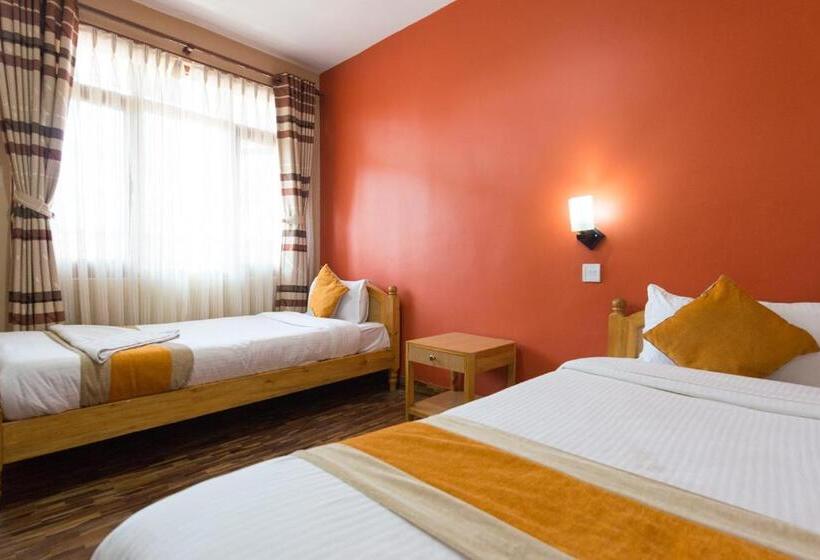 اتاق استاندارد سه نفره, Khangsar Home