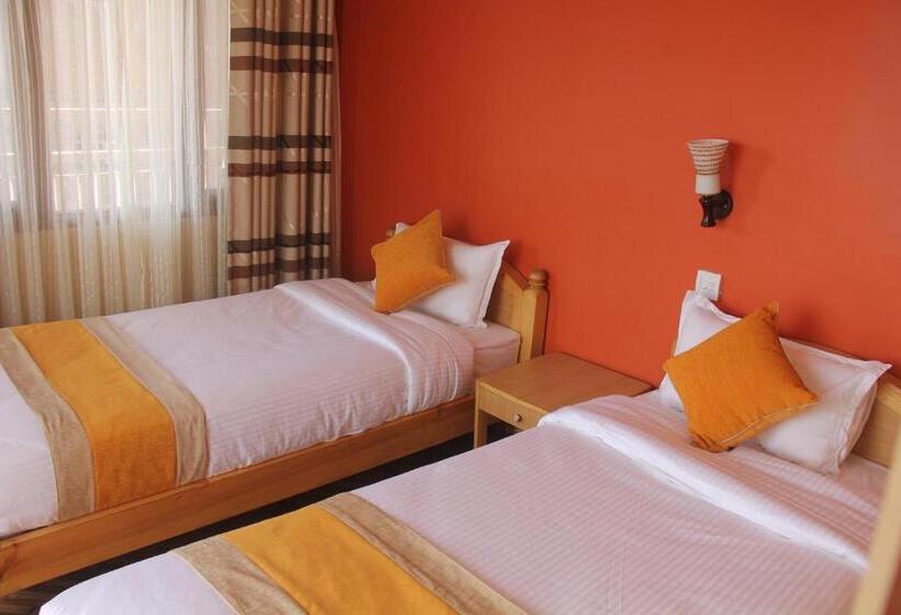 اتاق عادی, Khangsar Home