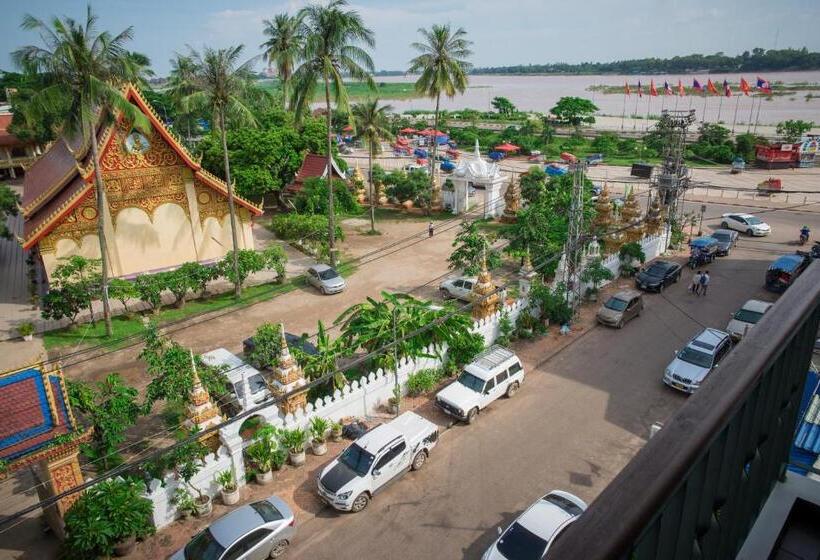 سوییت لوکس, Lao Orchid