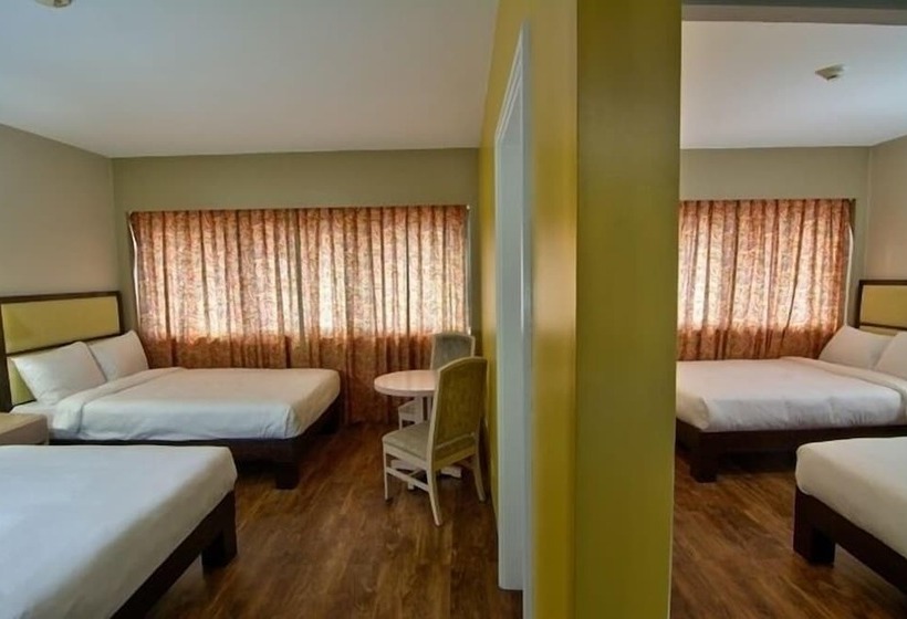 اتاق خانوادگی, Pacific Bay