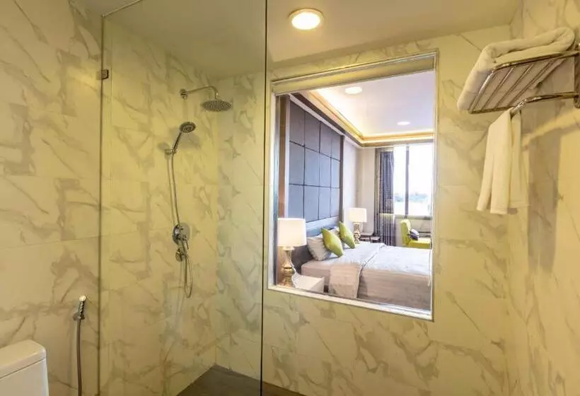 Quarto Deluxe, Savan Resorts
