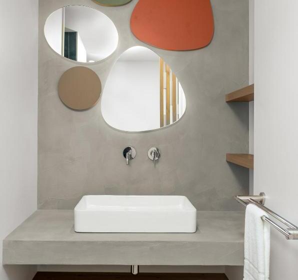 디럭스 룸, Sunrise Attitude