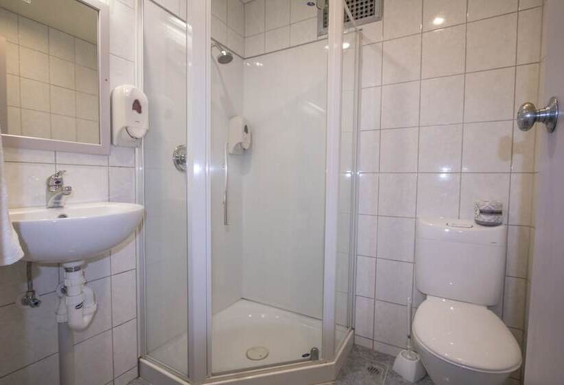 חדר סטנדרט, Waterloo & Backpackers