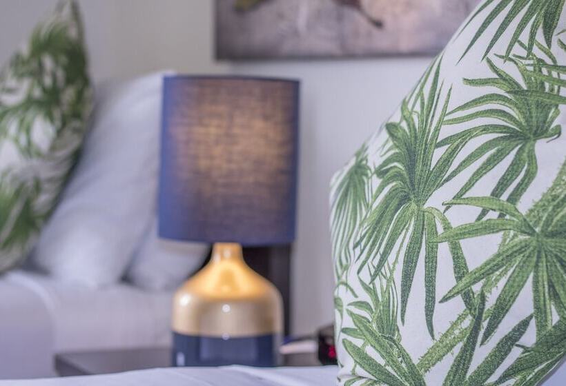 חדר סטנדרט, Waterloo & Backpackers