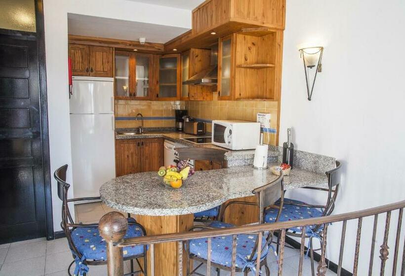 Апартаменты 2 Спальни, Apartments At Cala Blanca