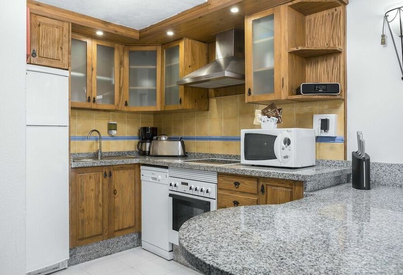 דירת שני חדרים, Apartments At Cala Blanca