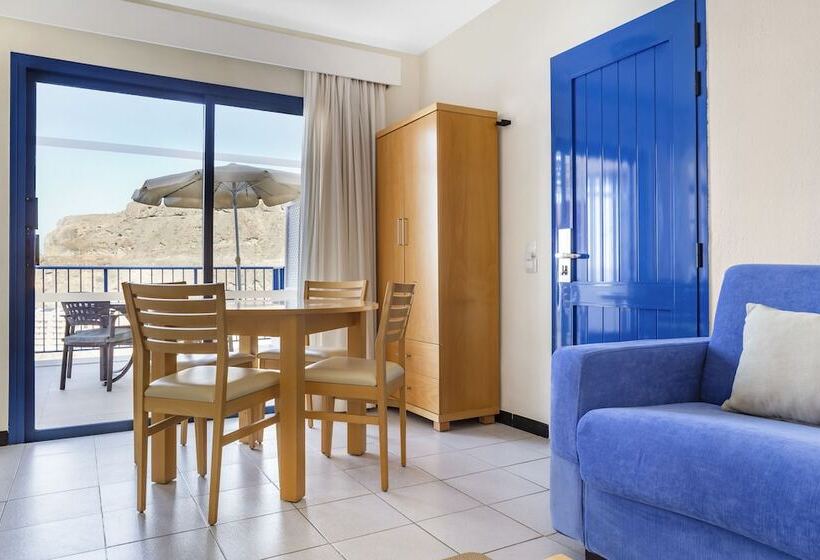 דירת חדר, Apartments At Cala Blanca