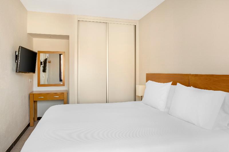 דירת חדר, Apartments At Cala Blanca