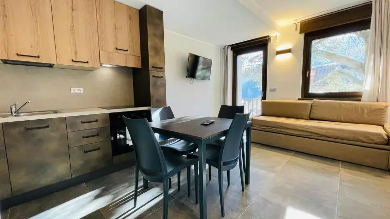 スタンダードスタジオ, Residence Villa Linda