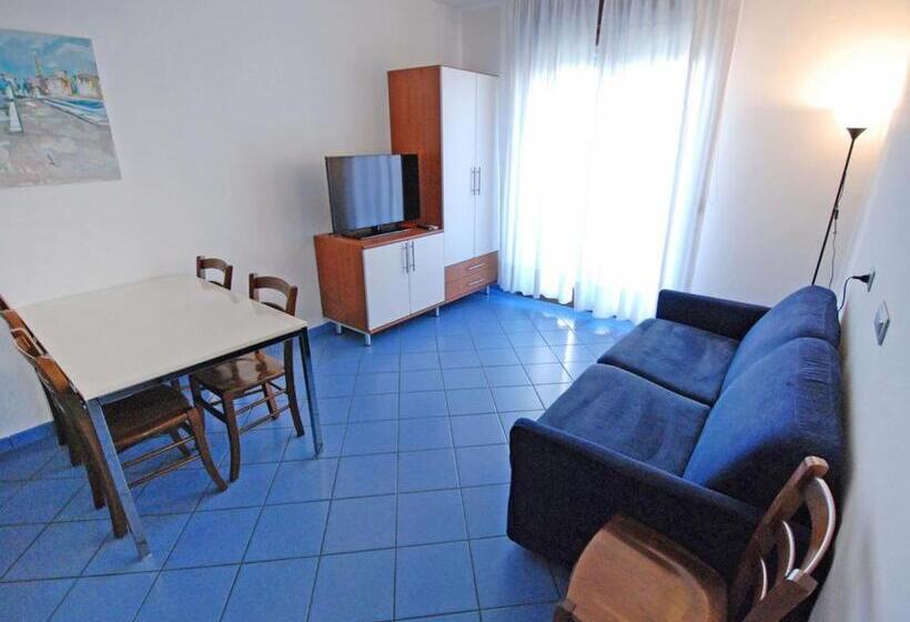 Апартаменты 1 Спальня с Балконом, Appartamenti Katja