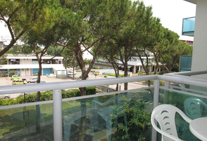 Студио Стандарт с Балконом, Appartamenti Katja