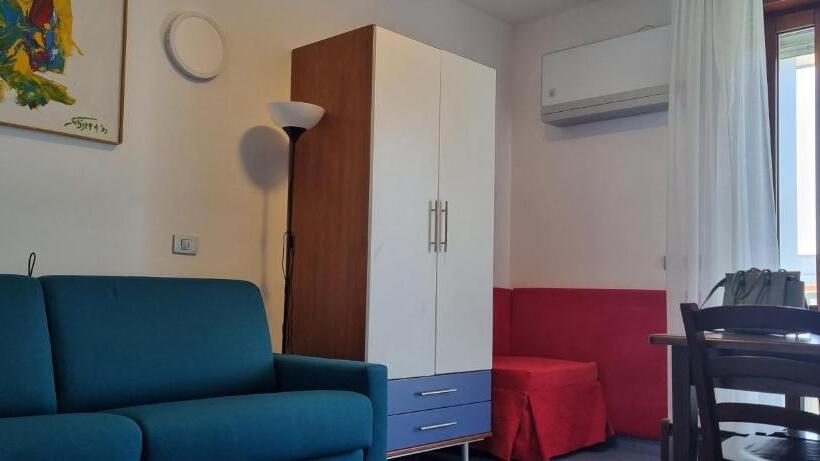 Студио Стандарт с Балконом, Appartamenti Katja