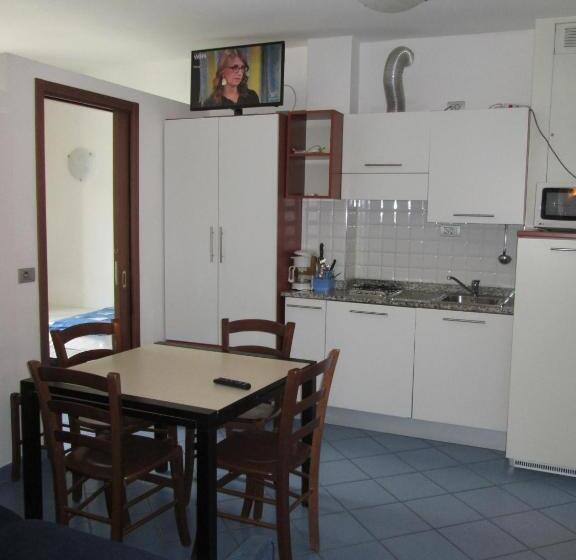 Студио Стандарт с Балконом, Appartamenti Katja