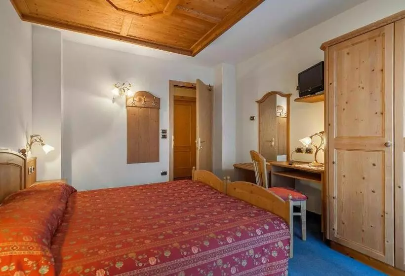スーペリアールーム, Family Hotel La Perla