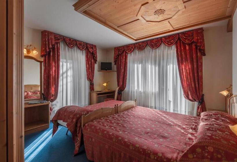 Трехместный Номер Superior, Family Hotel La Perla