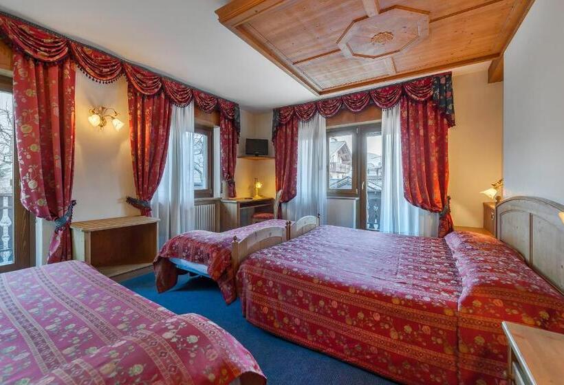 Четырехместный Номер Superior, Family Hotel La Perla