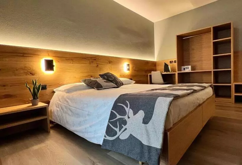 デラックストリプルルーム, Family Hotel La Perla