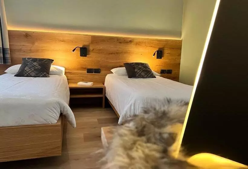 デラックスの4人部屋, Family Hotel La Perla
