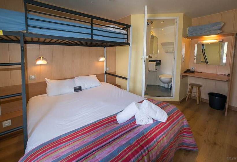 חדר סטנדרט לשלושה, Fasthotel Annecy