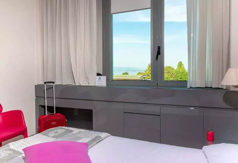 Standard-huone, Alfieri