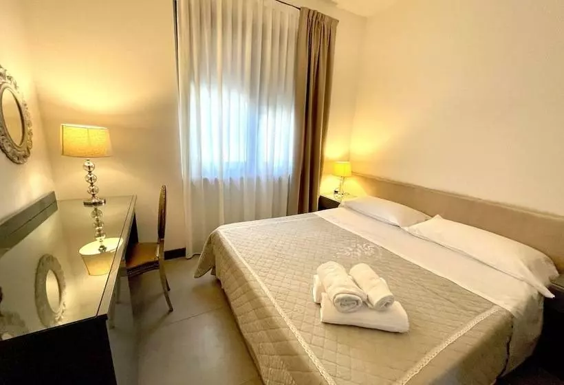 Standard-huone, Alfieri