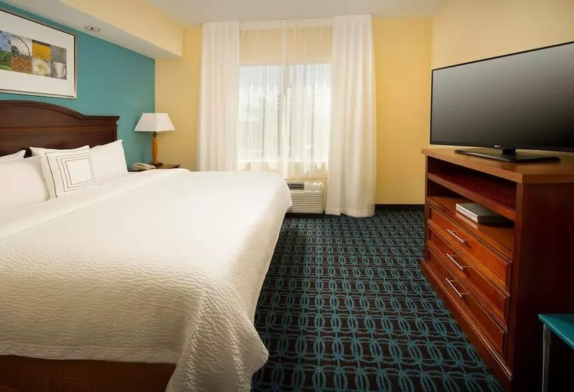 エクゼクティブスイート, Fairfield Inn & Suites By Marriott Marshall