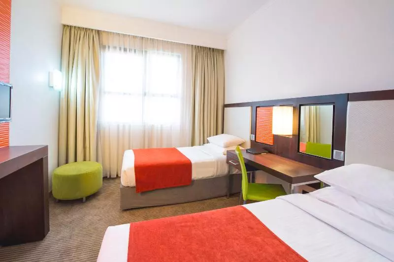 キングサイズベッドのスタンダードルーム, Fairfield Inn & Suites By Marriott Marshall