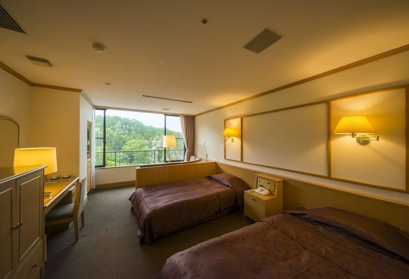 スタンダードルーム, Fukuichi