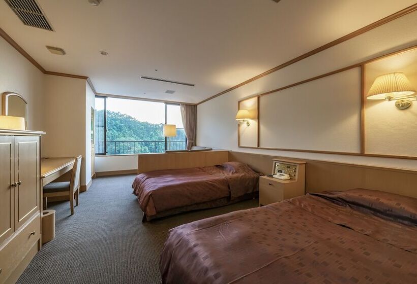 スタンダードルーム, Fukuichi