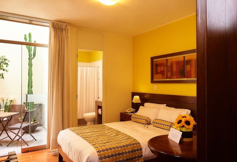 标准间, Los Tambos Boutique