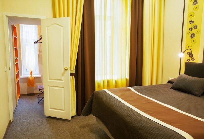 ファミリールーム, Nevsky Contour