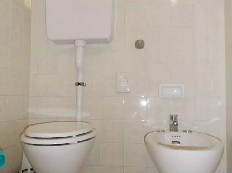 Standard-huone, Prati