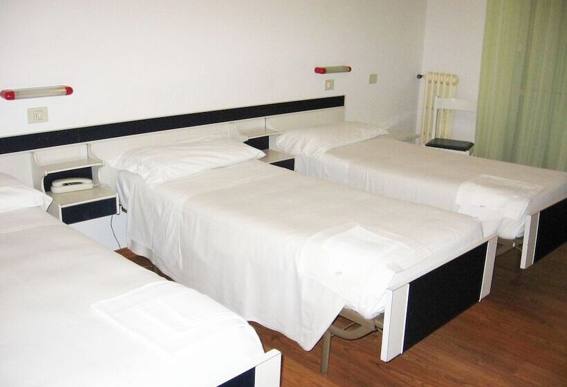 Номер Стандарт Трехместный, Prati