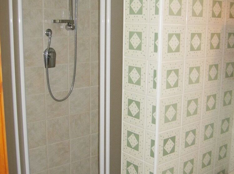 Четырехместный Номер Стандарт, Prati