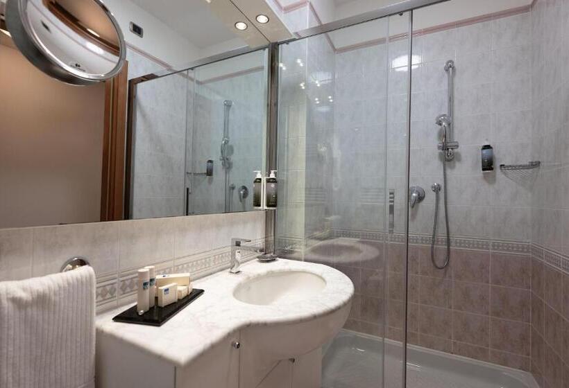 标准间带阳台, Savoy Beach Hotel & Thermal Spa