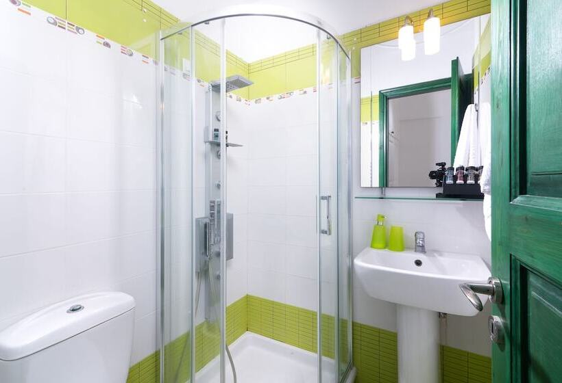 Студия Стандарт, Avant Garde Suites